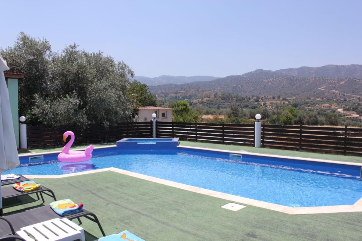 Yiannos House Villa Evrykhou Exteriör bild