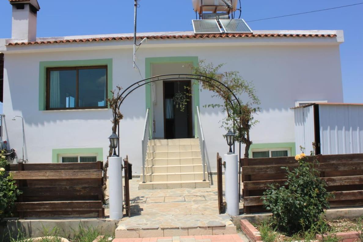 Yiannos House Villa Evrykhou Exteriör bild