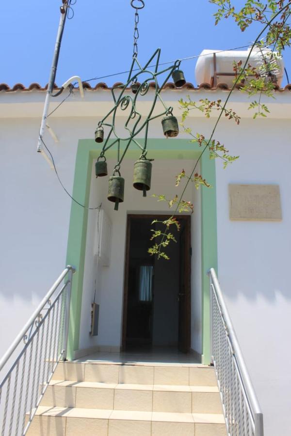 Yiannos House Villa Evrykhou Exteriör bild